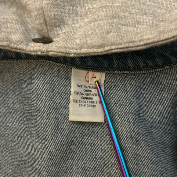 Vintage Montreal Canadiens Street Legends NHL Denim Jacket 90s w/ Removable Hood - Picture 6 of 7